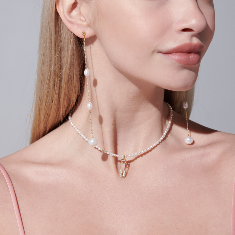 Nana lock pearl necklace