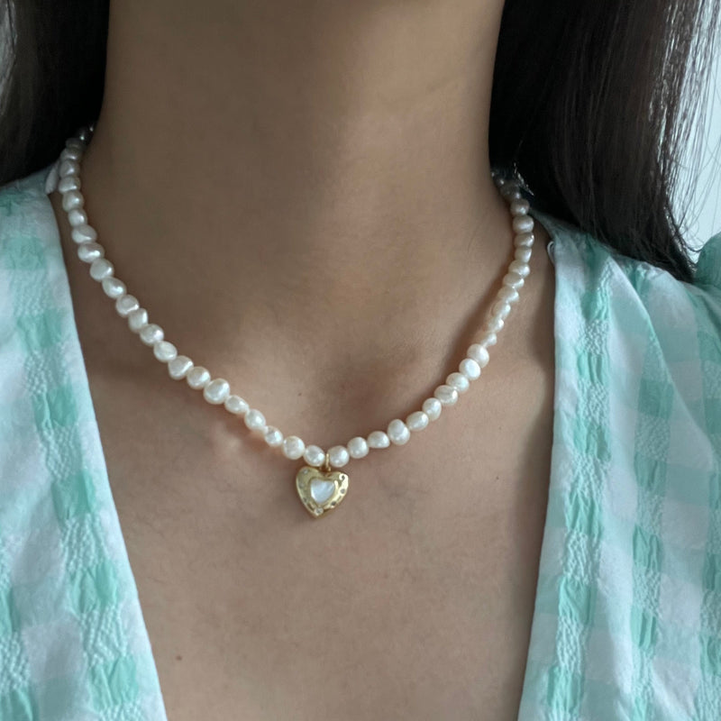 Ami Pearl Choker