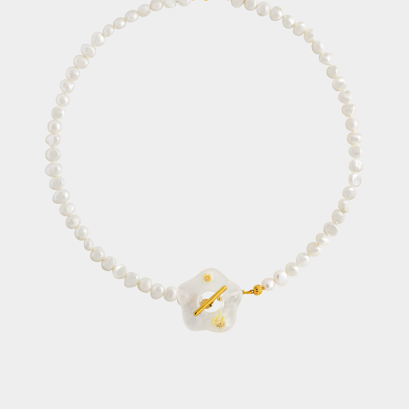 Bethany Dried Flower Pearl Choker