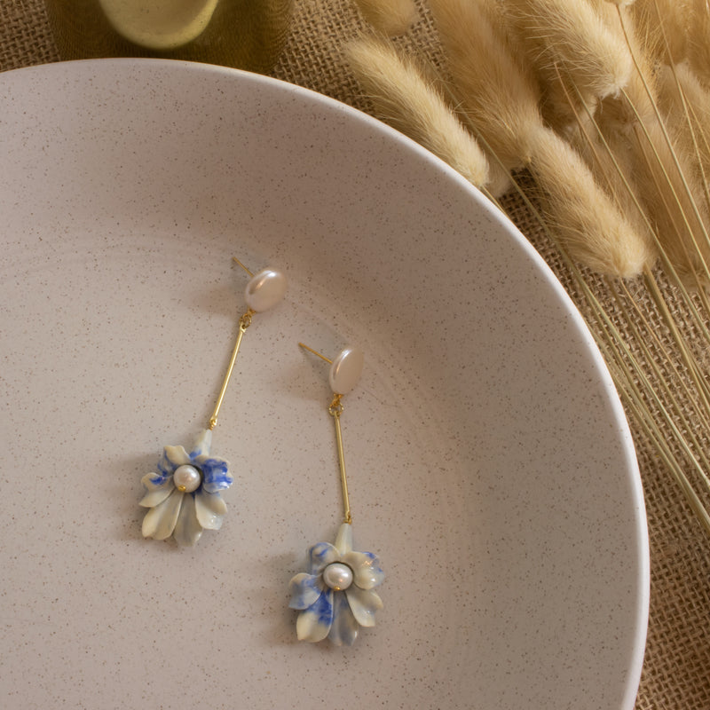 Valli Floral Earrings