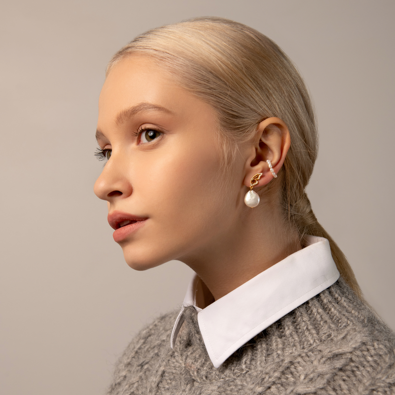 Sara Pearl Ear Cuff